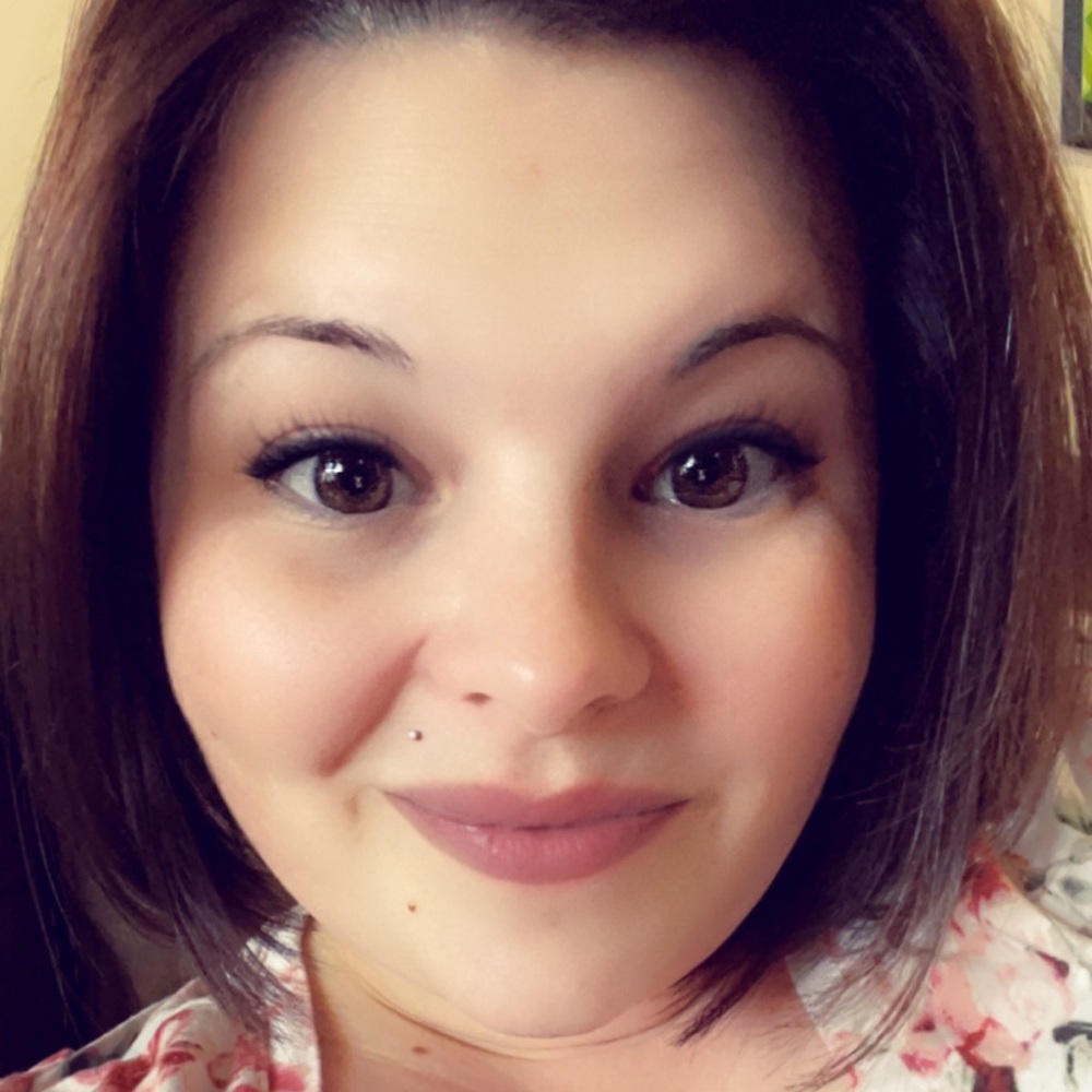 Meet your Posher, Kasandra